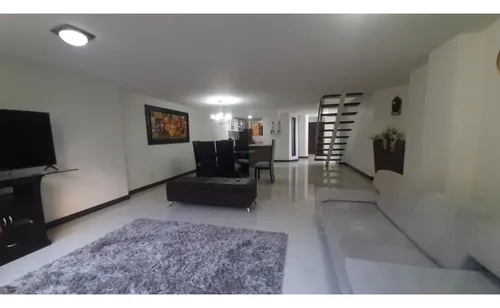 Venta De Apartamento De 153mts2 Centenario, Oeste De Cali, 9372.