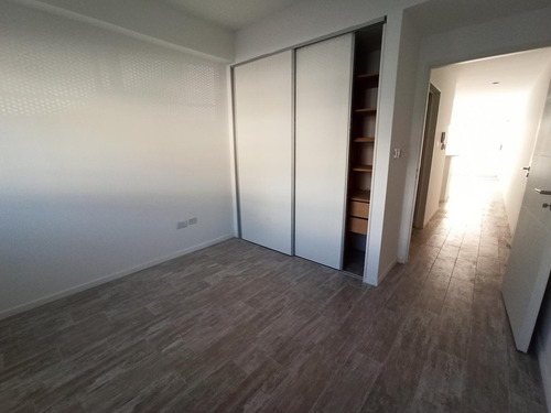 Imagen 5 de 13 de Ph A Estrenar De 2 Ambientes Con Patio Y Parrilla. 54 M2 Totales. Escritura Inmediata