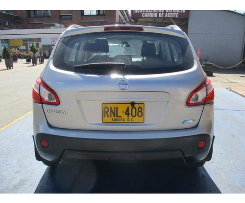 Nissan Qashqai 4X4 2000CC AT AA