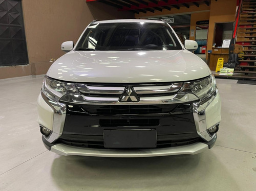 Imagem 6 de 10 de Mitsubishi Outlander