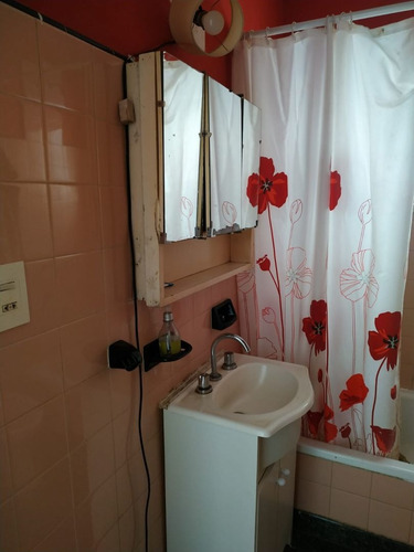 Imagen 8 de 9 de 2 Ambientes Al Lateral. Inmejorable Ubicación.