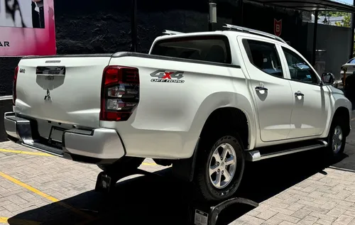 Mitsubishi L200 2.5 Di-d Cabina Doble 4x4 Mt