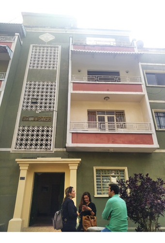 Imagen 2 de 12 de Apartamento Remodelado En La Av Victoria Csaugusto 04263040334