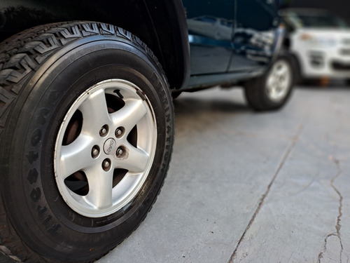 Jeep Cherokee 2.5 Sport