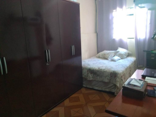 Lote De 360m², Composto De Duas Casas De Dois Quartos - Bhc1611