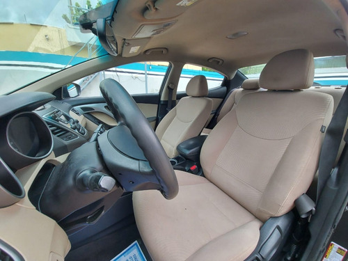 Hyundai Elantra Se 2016