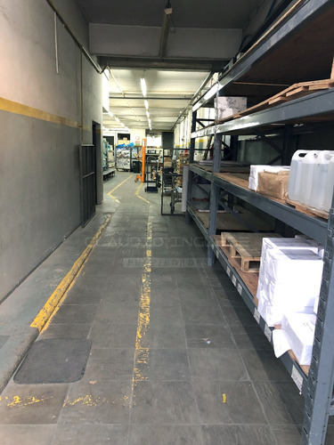 Imagen 4 de 21 de Venta De Galpón C/oficinas En Av. Rivadavia, Haedo.