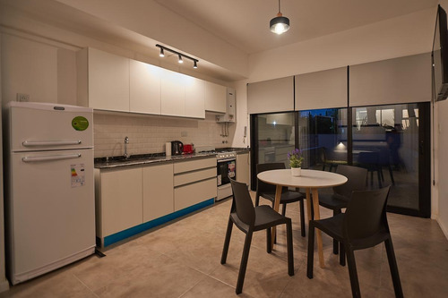 Imagen 18 de 22 de Conjunto De 4 Departamentos De Un Dormitorio, Local Comercial Y Pileta
