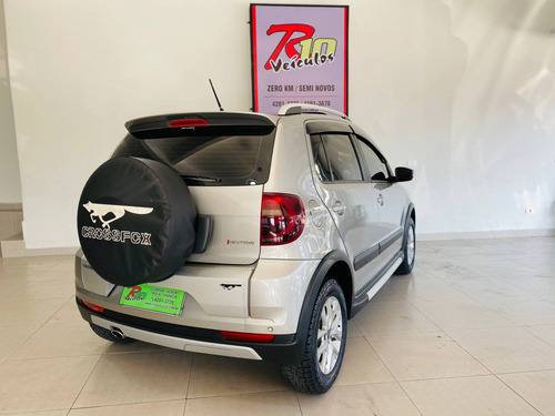 Imagem 3 de 9 de Volkswagen Crossfox 1.6 Mi Flex 8v 4p Automatizado