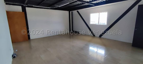 Ms: 24-23329 Vendemos O Alquilamos Nuevo Galpón En Filas De Mariche. A=1900m2, 6b, 20p.