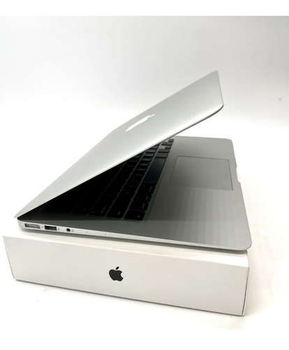 Macbook Air 2015 13 (Reacondicionado)