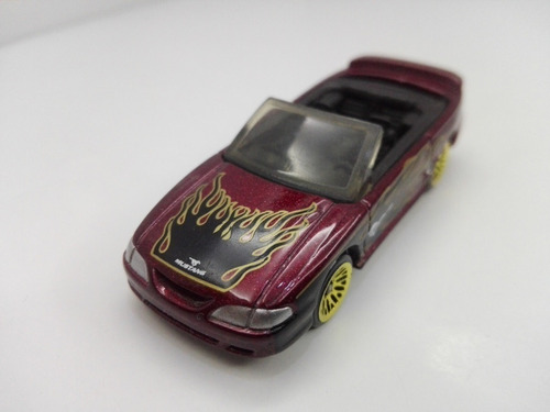 Hot Wheels - 1996 Mustang Gt Convertible De 1999 China Bs