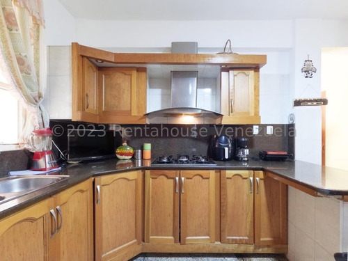 Casa Quinta En Venta En Santa Elena Barquisimeto 24-10415 Dh