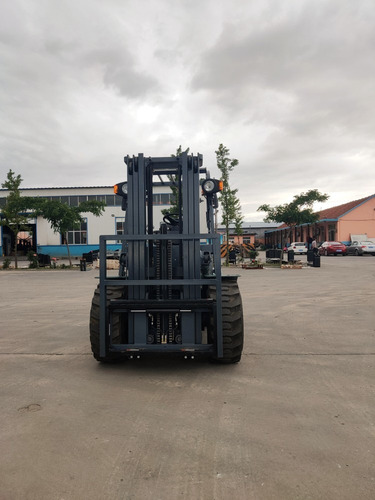 Autoelevador Todoterreno Brumby 3,5 Tn - Diesel Xinchai