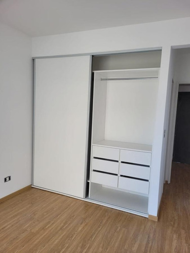 Imagen 13 de 30 de Departamento En Venta De Dos Ambientes En Centro De San Fernando.