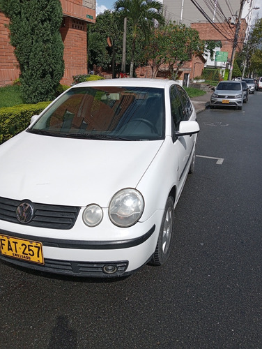 Volkswagen Polo 1.6 Basico