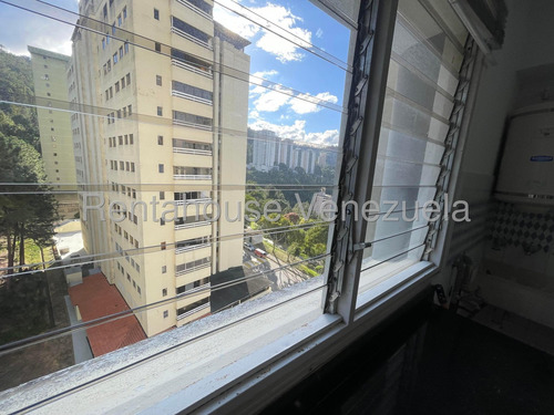 Alquilo Amplio Apartamento En Manzanares #25-11713