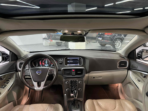 Volvo V40 2.0 T5 CROSS COUNTRY AWD TURBO GASOLINA 4P AUTOMÁTICO