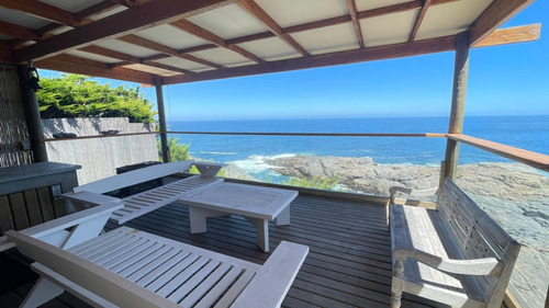 Espectacular Casa En Zapallar, Frente Al Mar, En Arriendo !