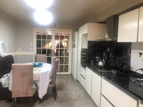 Imagen 3 de 17 de Excelente Casa 5 Amb ¡ Terraza Con Deck Y Piscina !