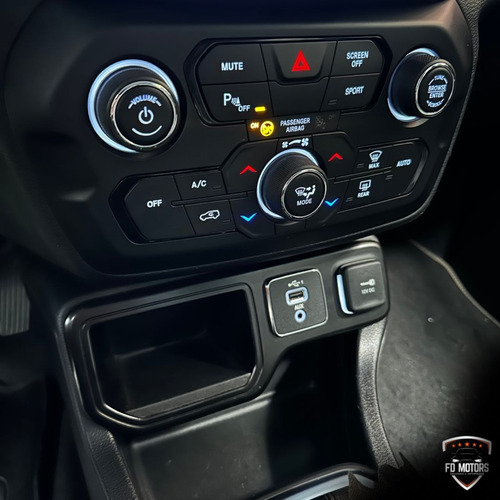 Jeep Renegade 1.8 Longitude Flex Aut. 5p