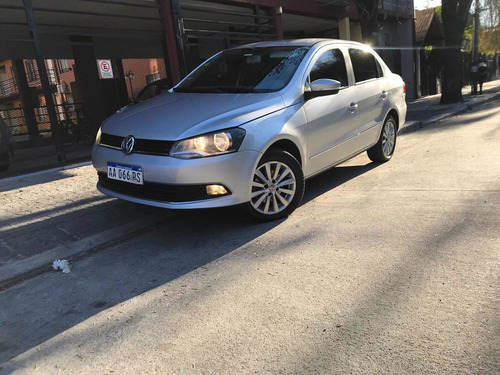 Imagen 1 de 9 de Volkswagen Voyage 1.6 Highline 101cv 2016