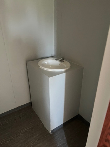 Renta Caseta Camper Traila Remolque Oficina Móvil C/ Wc P/18