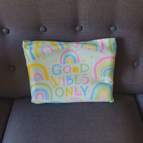 Manta + Almohada Pólar - Combo Pochoclero - Diseños Color Arcoiris