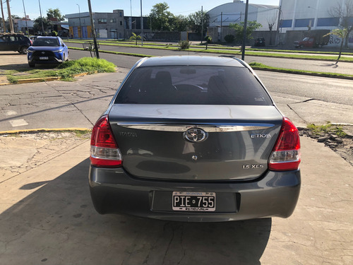 Toyota Etios 1.5 Sedan Xls