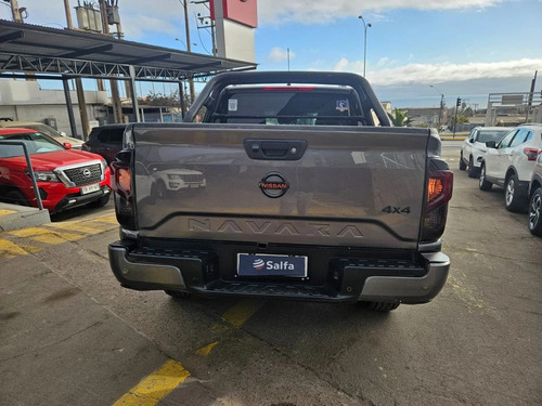 Nissan Navara 2.3d Pro4x Diesel 4x4 Dob.cab. At 4p
