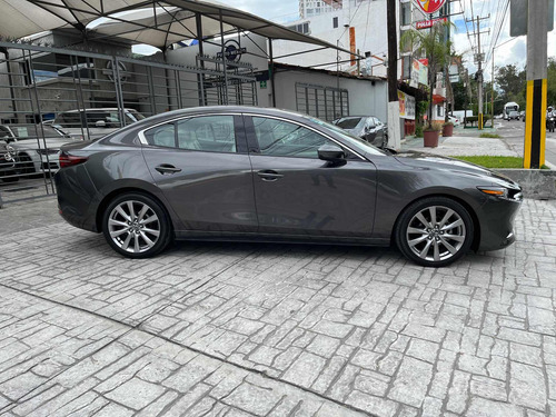Imagen 4 de 13 de Mazda 3 Igrand Touring 2020