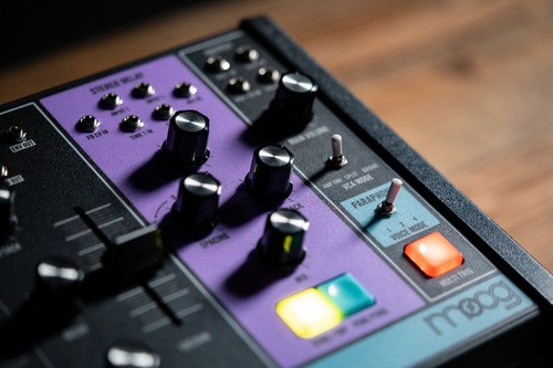 Imagen 6 de 10 de Matriarch Sintetizador Análogo Parafónico Con Delay - Moog