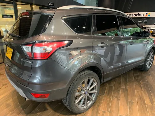Ford Escape 2.0 Titanium