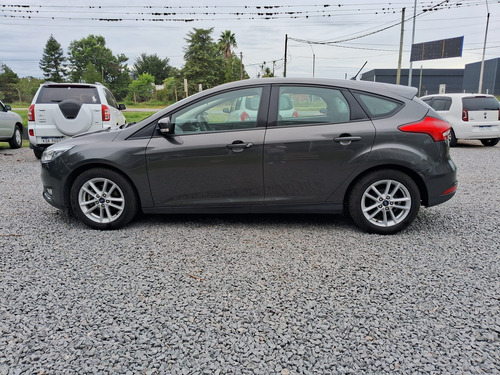 Ford Focus 1.6 Mt