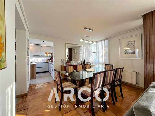 En Venta Casa Completamente Remodelada. Ñuñoa