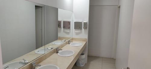 Imagen 25 de 30 de Perfecto Condominio Con Jardín Propio Y Cochera.