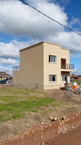 Venta / Casa / 4 Ambientes Con Pileta / Fincas Don Eugenio 2 / General Rodriguez