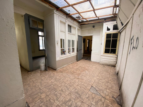 Casona Patrimonial A Un Excelente Precio Y A Pasos Del Metro