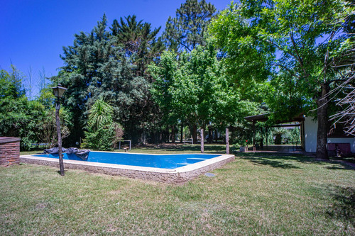 Casa En Venta Ibarlucea - 2 Dormitorios