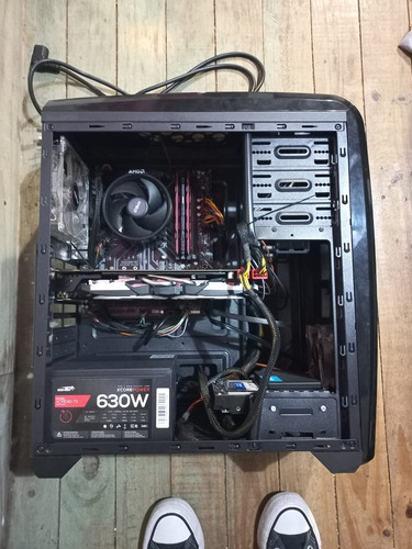 Computadora Gamer Ryzen 5 2600 Gtx 1080 8gb (Usado)