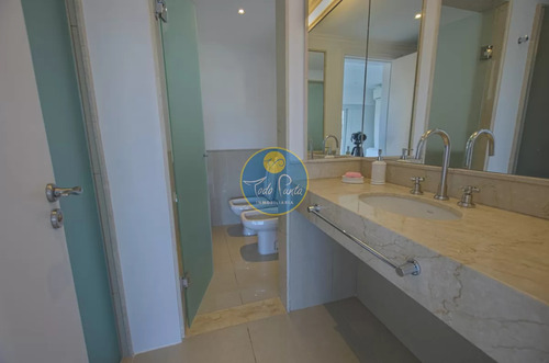 Venta Apartamento 4 Dormitorios Veramansa