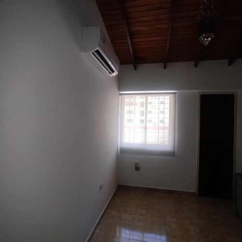 Imagen 7 de 10 de Townhouse En Res. Portavia Cod. Indith-181