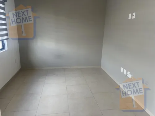 Venta Casa Con Roof Y Jardín Excedente En Entrecielos Querétaro