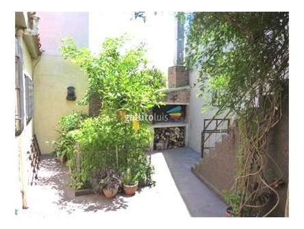 Agradable Chalet De Una Planta Prox. Montevideo Shopping