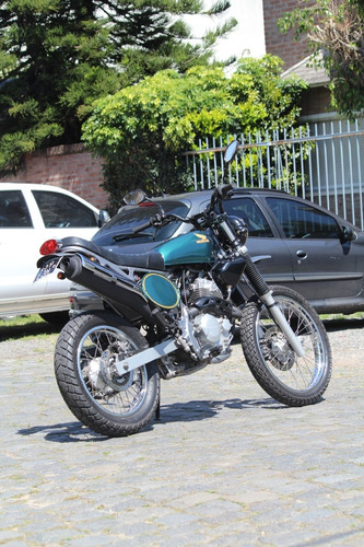 Honda Nx4 Falcon
