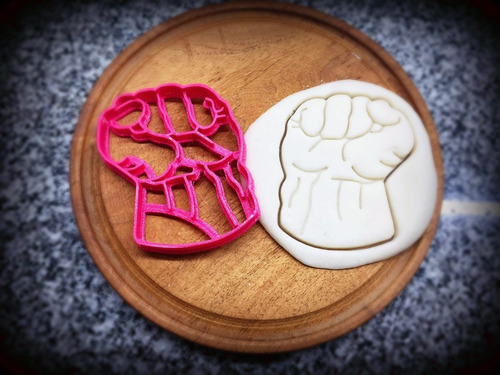 Cortantes Para Galletitas O Porcelana Fria Puño Hulk !