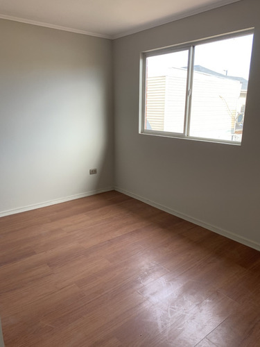 Linda Casa Dentro De Condominio