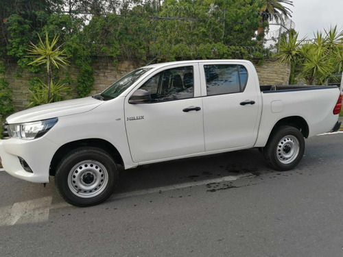 Toyota Hilux 2.8 Tdi Cabina Doble Mt