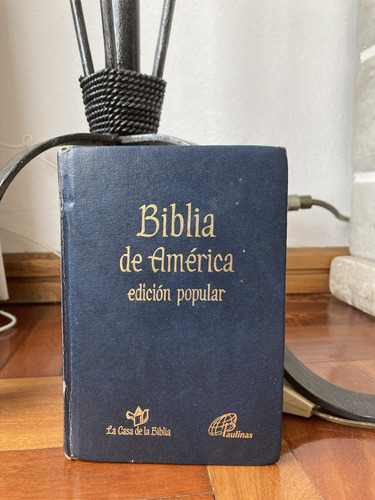 Biblia De America  Edicion Popular  La Casa De La Biblia