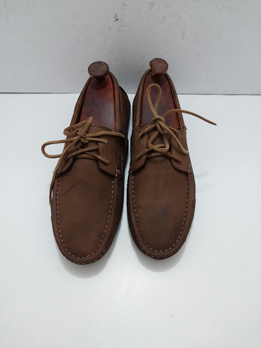 Zapatos Náuticos Marca Massimo Dutti.